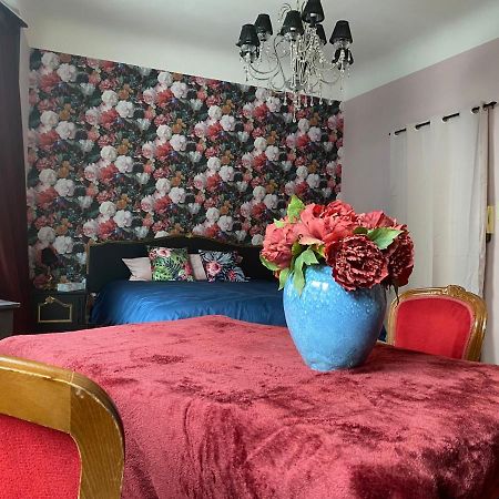 Appartement The Pink Studio - Exceptional Location In City Center - Unique & Elegant à Namur Extérieur photo